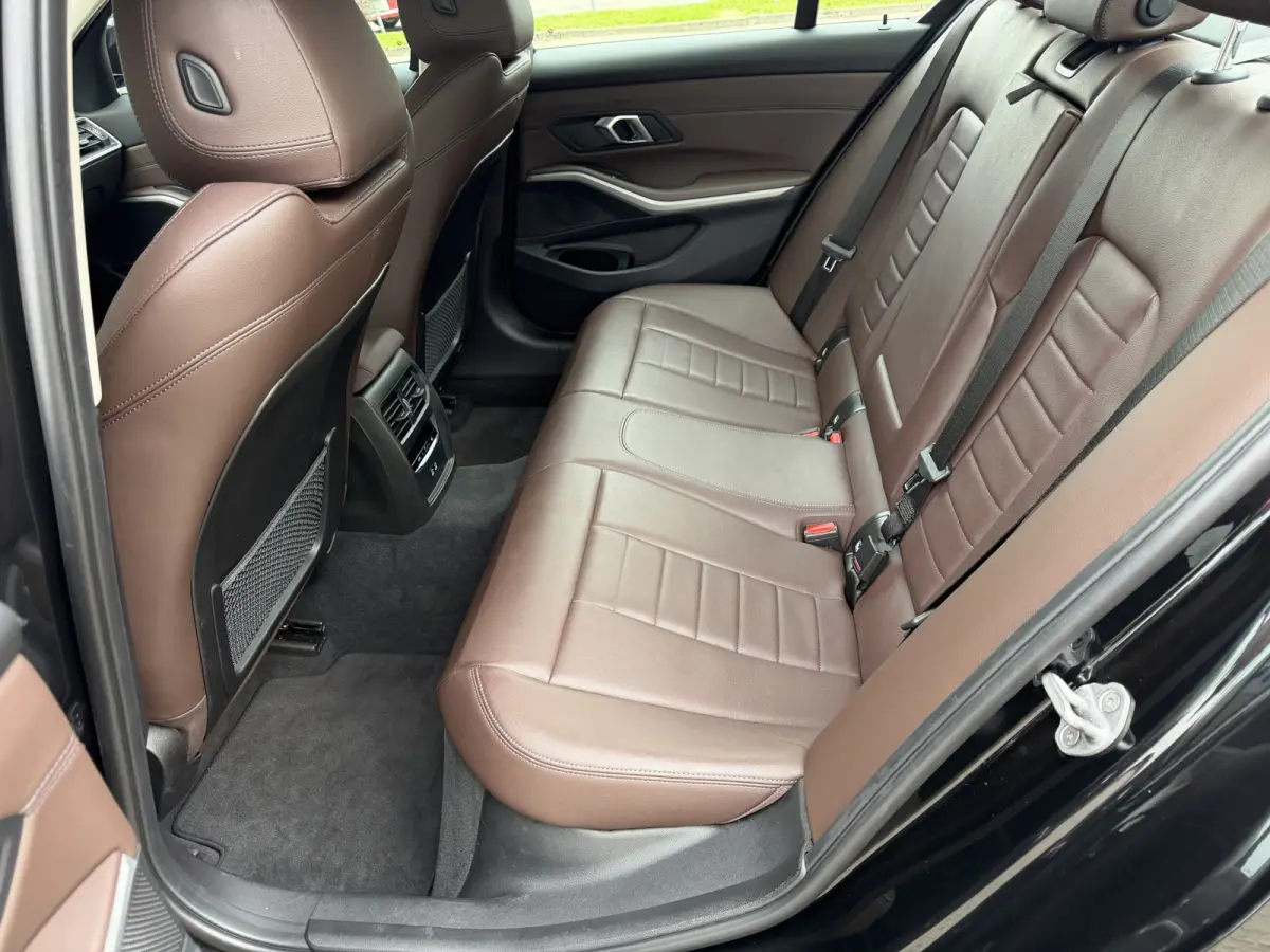 320e PHEV / Camera / Leder / Carplay / Sensoren / Cruise /