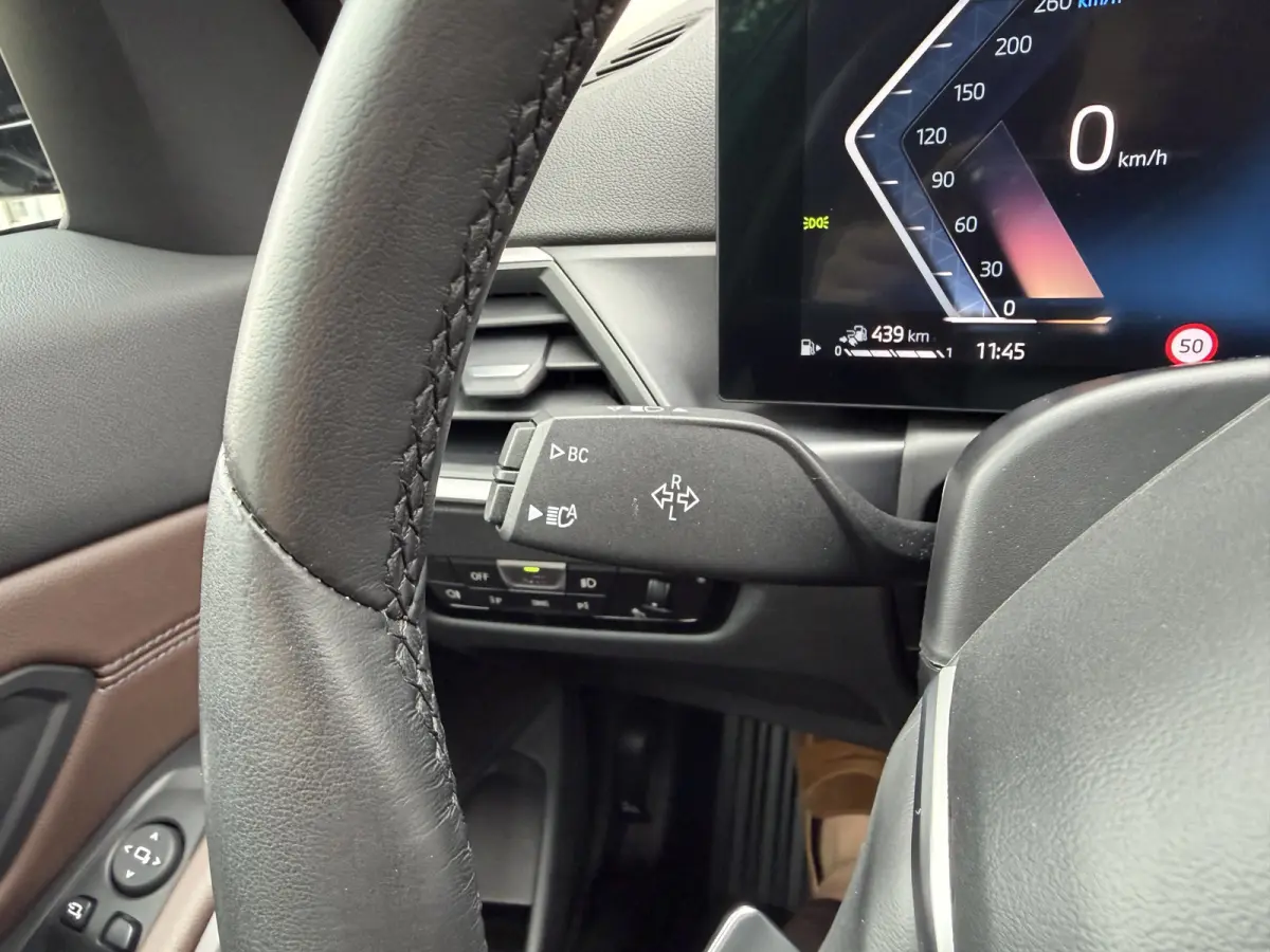 320e PHEV / Camera / Leder / Carplay / Sensoren / Cruise /