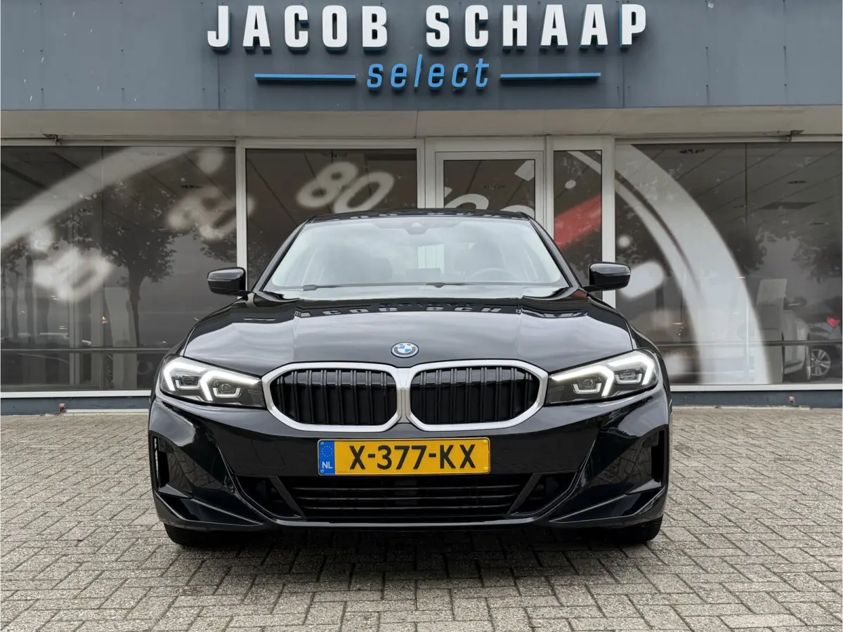 320e PHEV / Camera / Leder / Carplay / Sensoren / Cruise /