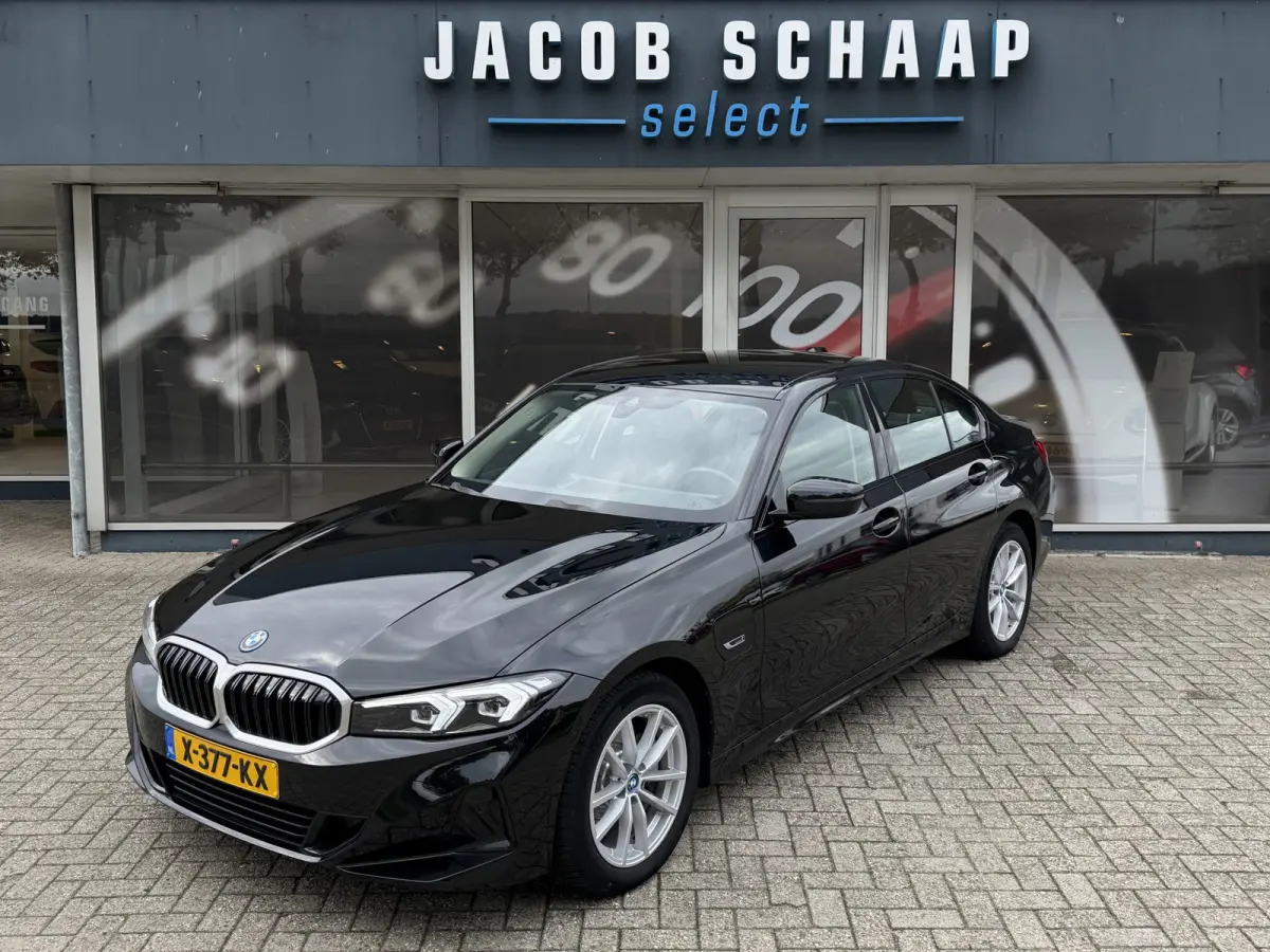 320e PHEV / Camera / Leder / Carplay / Sensoren / Cruise /