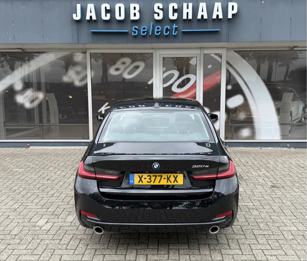 320e PHEV / Camera / Leder / Carplay / Sensoren / Cruise /