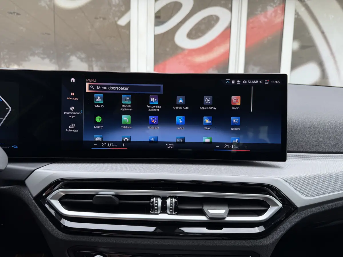 320e PHEV / Camera / Leder / Carplay / Sensoren / Cruise /