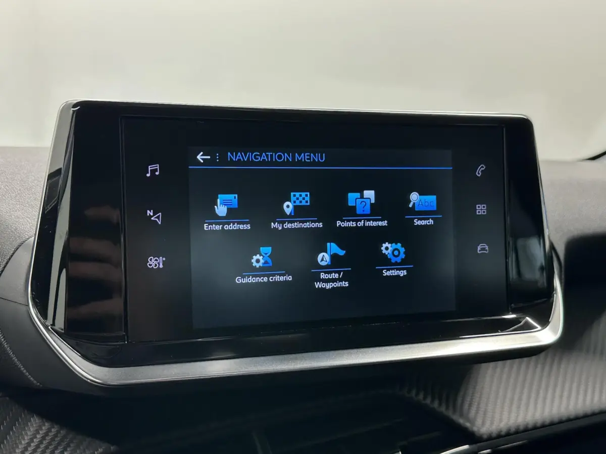 1.2 PureTech Active Pack CRUISE NAVIGATIE CARPLAY LM.