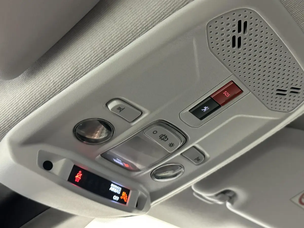 1.2 PureTech Active Pack CRUISE NAVIGATIE CARPLAY LM.