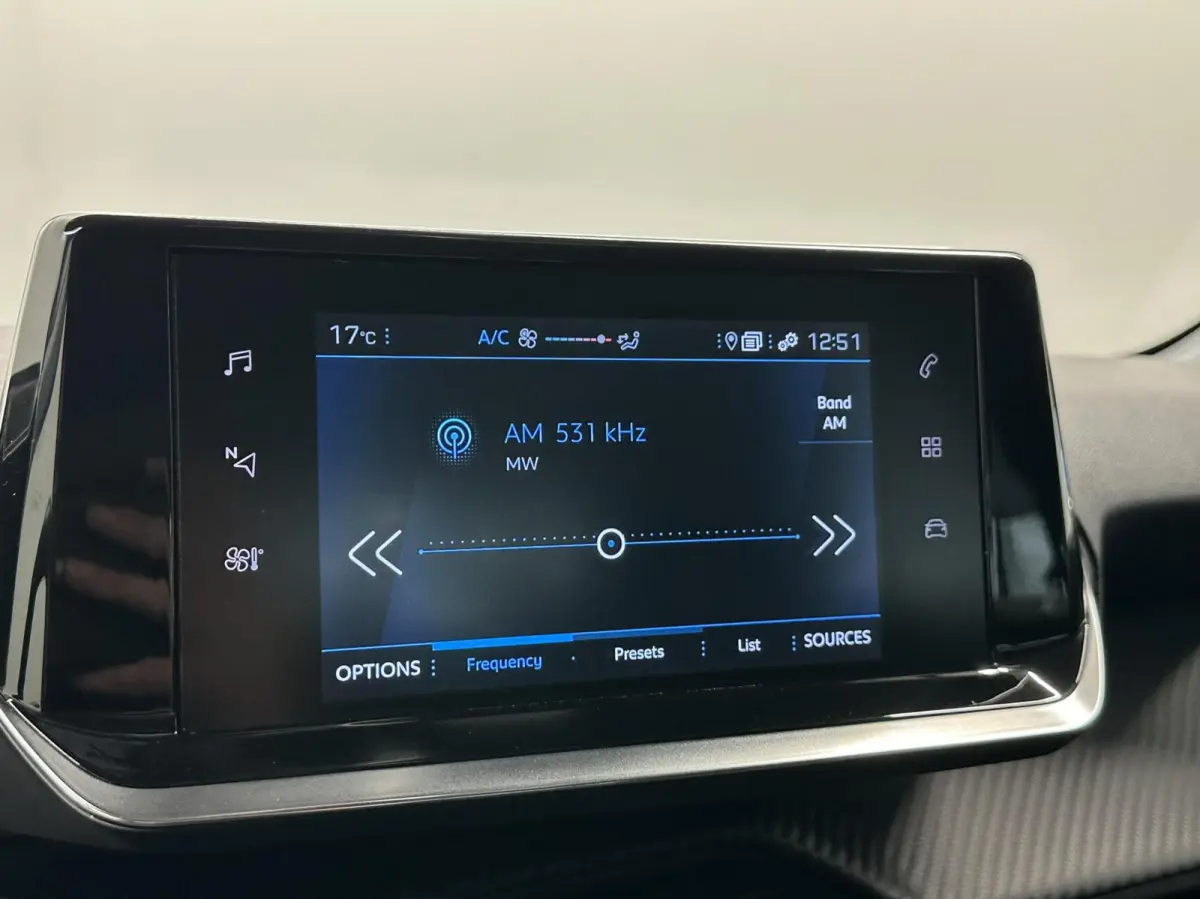1.2 PureTech Active Pack CRUISE NAVIGATIE CARPLAY LM.