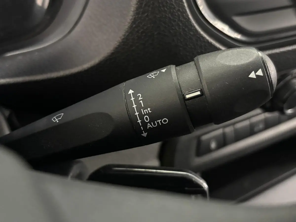 2.0 BlueHDI 120pk L3H1 Airco Cruise Control Trekhaak Stoelverwarming Inrichting