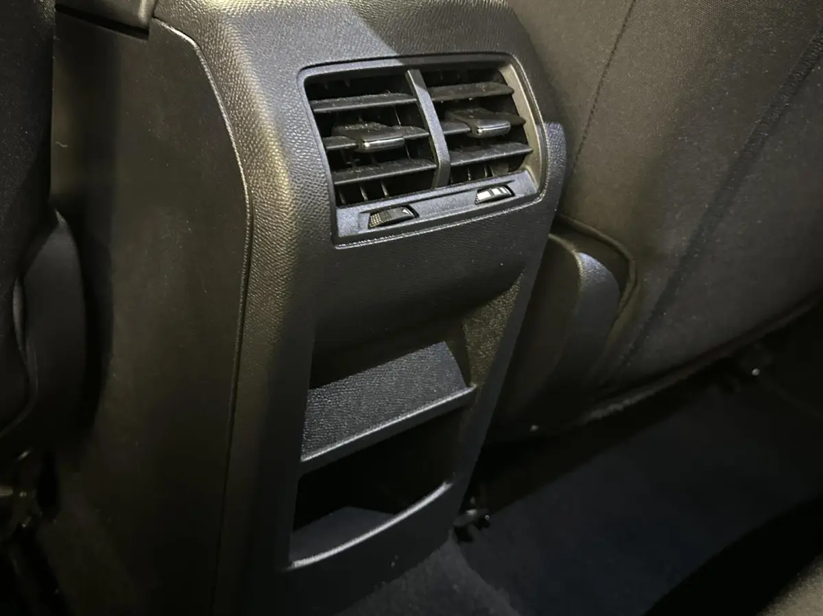 1.2 PureTech Active Pack Business TREKHAAK NAVI CARPLAY CRUISE ECC.