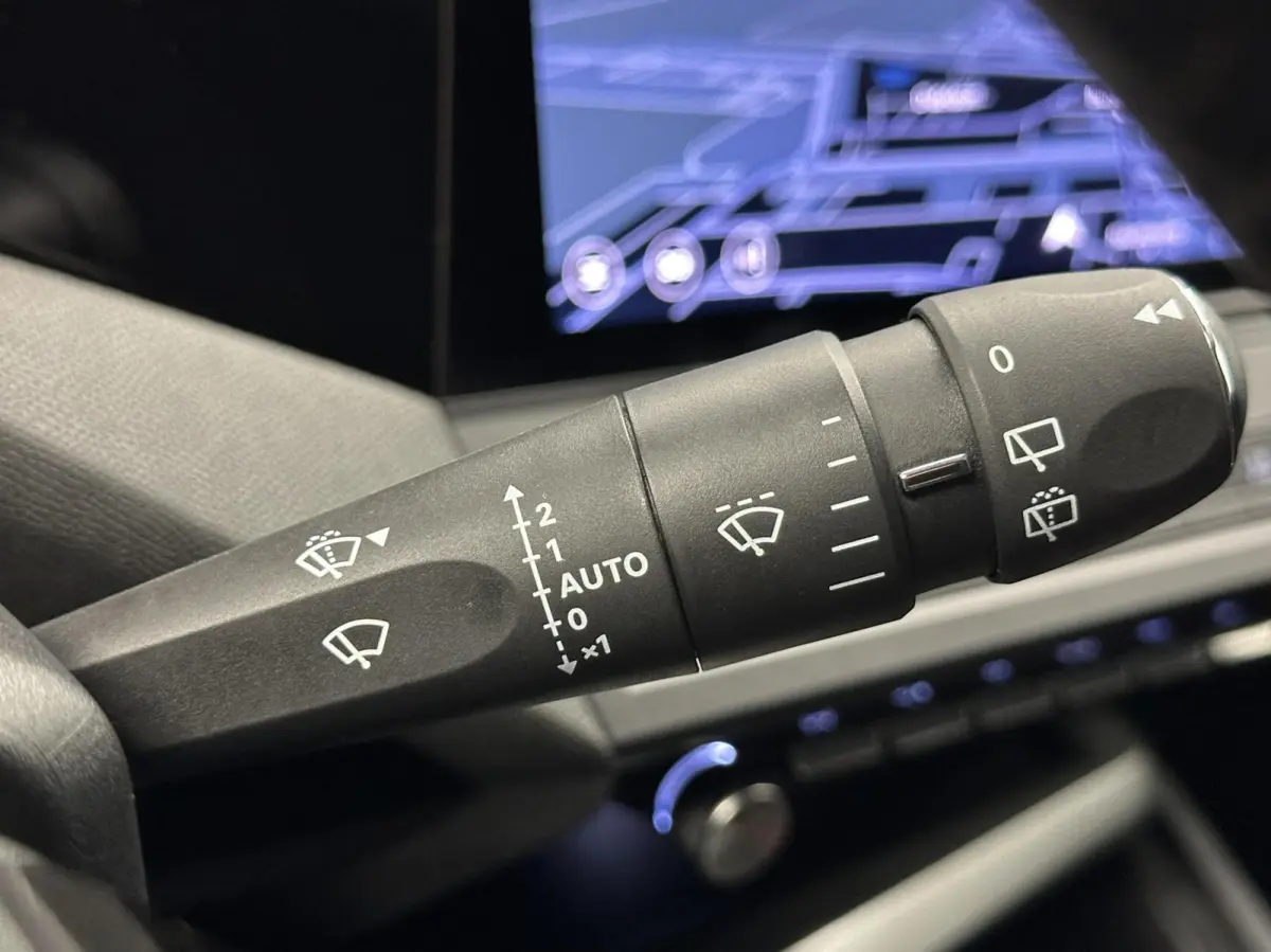 1.2 PureTech Active Pack Business TREKHAAK NAVI CARPLAY CRUISE ECC.