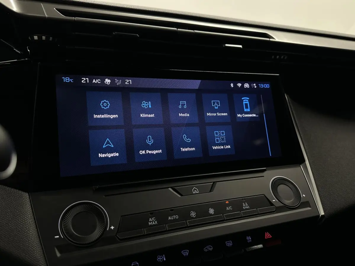 1.2 PureTech Active Pack Business TREKHAAK NAVI CARPLAY CRUISE ECC.