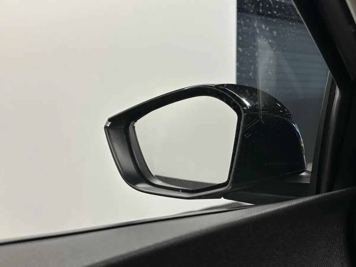 1.2 PureTech Active Pack Business TREKHAAK NAVI CARPLAY CRUISE ECC.