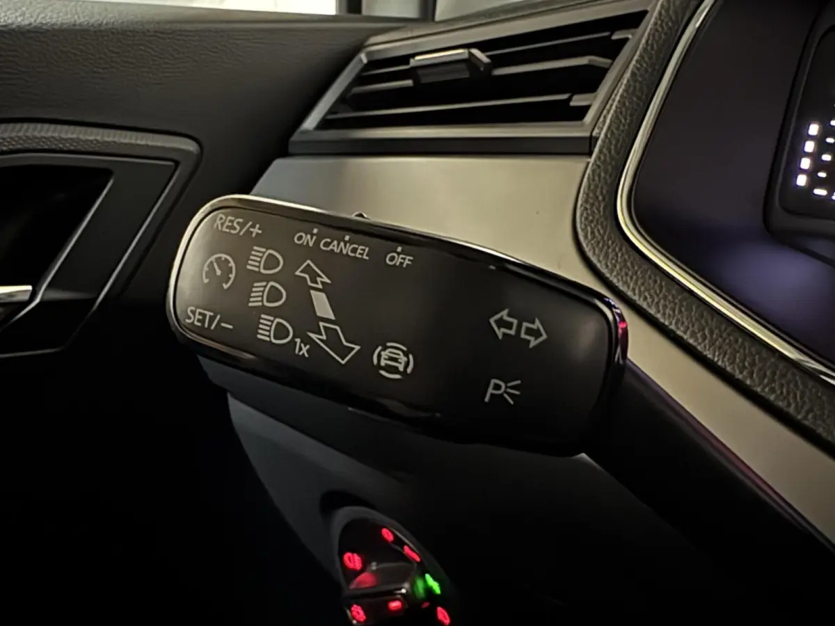 1.0 TSI Beats Virtual CarPlay Camera Navi NAP
