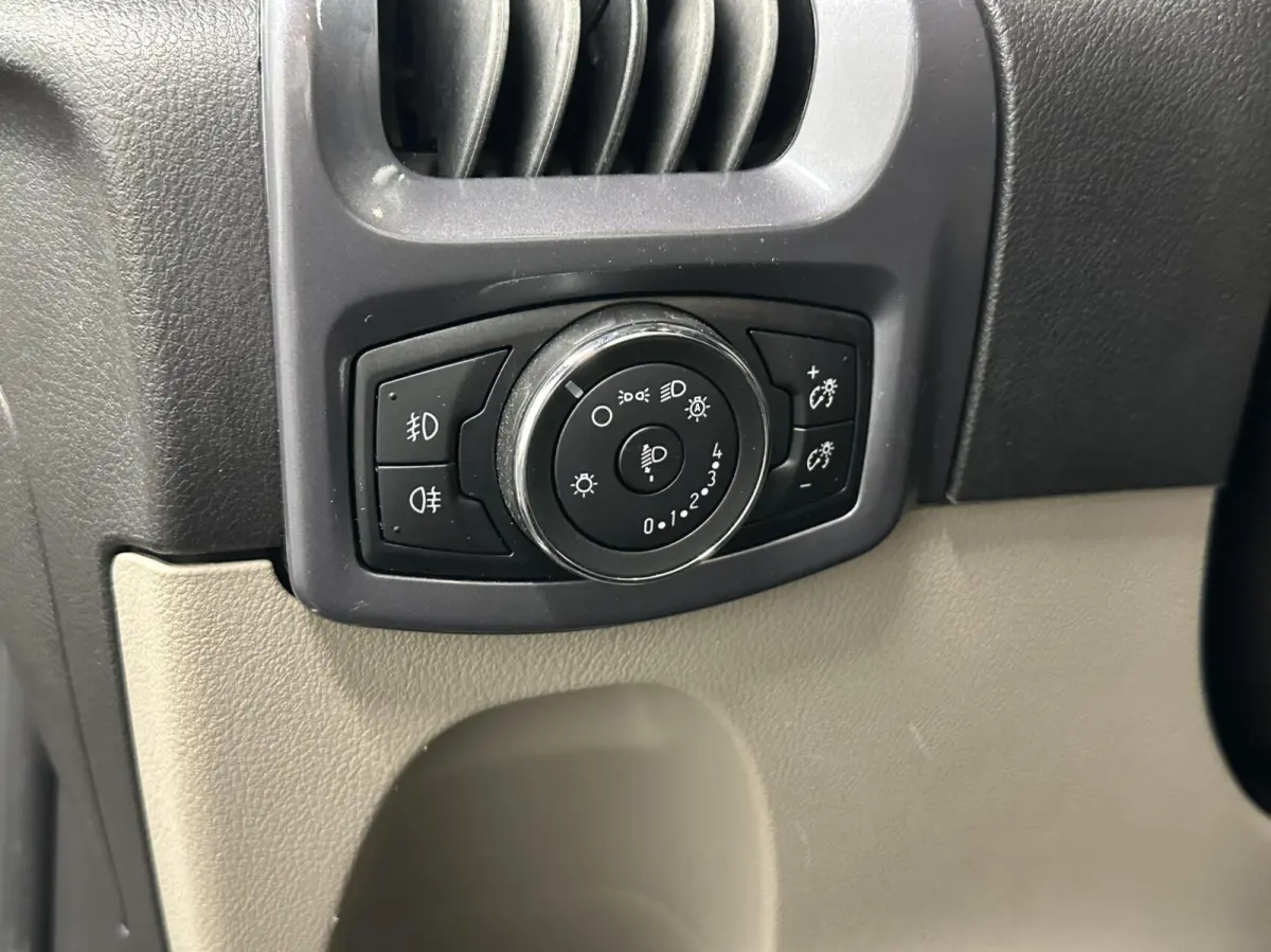 290 2.0 TDCI L1H1 Ambiente DC MARGE AIRCO NAVI TREKHAAK CRUISE LM.