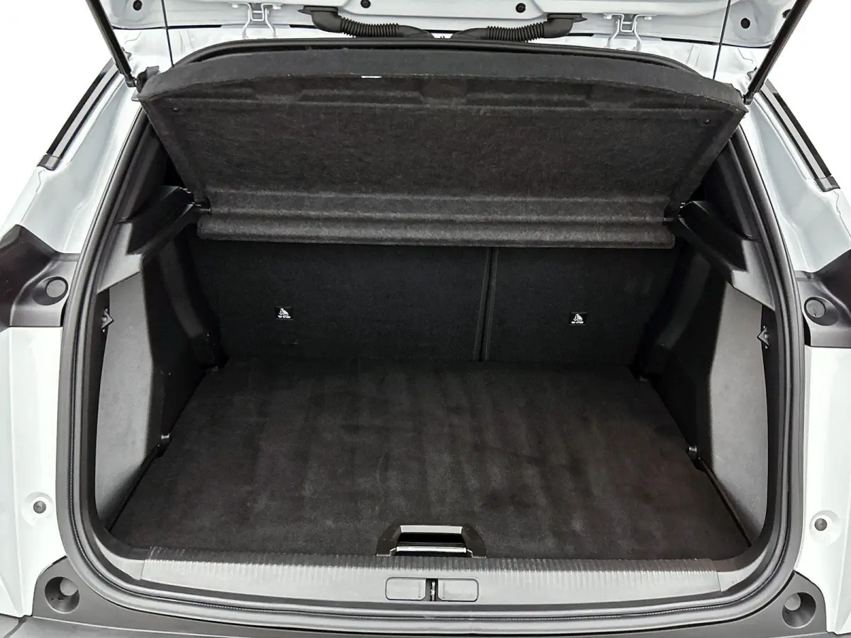 1.2 Hybrid 145pk Allure Automaat | Tot 8 Jaar Garantie | Dakrails | Adaptieve Cruise Control | Camera Voor + Achter | Navigatie | Climate Control | 17"LMV | LED | Dodehoekdetectie |