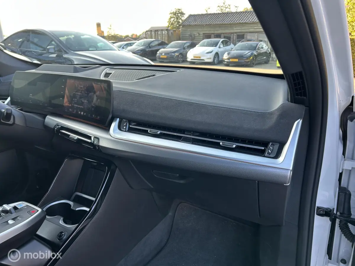 eDrive20 67 kWh M Sport Edition / BTW!!