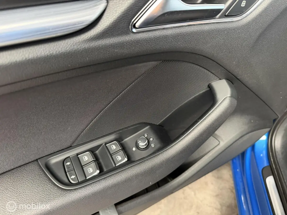 1.0 TFSI Sport Lease Edition Virtual