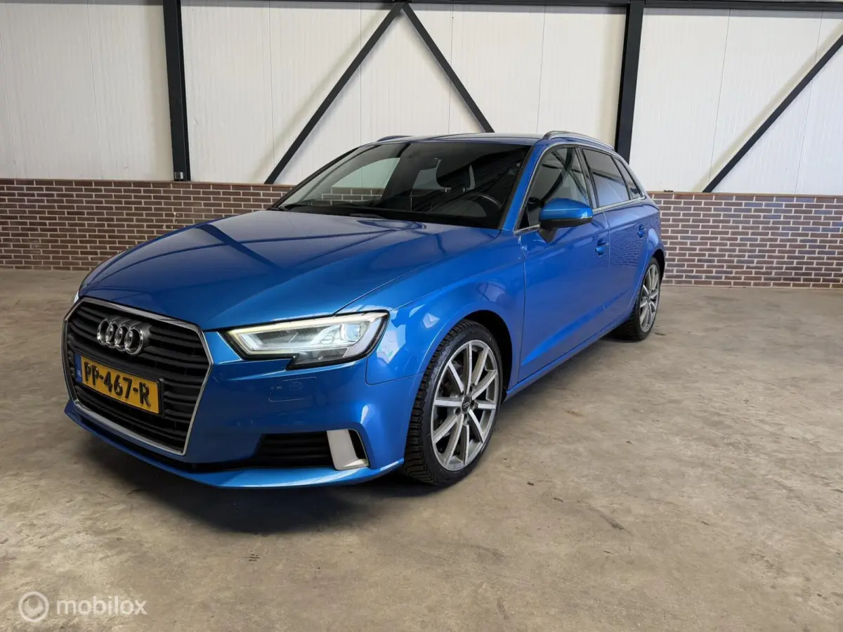 1.0 TFSI Sport Lease Edition Virtual