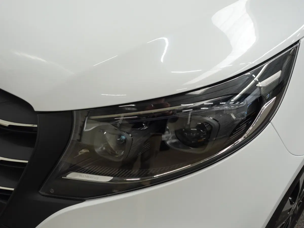 114 CDI L2 Select Automaat Achterklep 17" Lm velgen Parkeercamera 3 Zits Dakrails LED verlichting Trekhaak