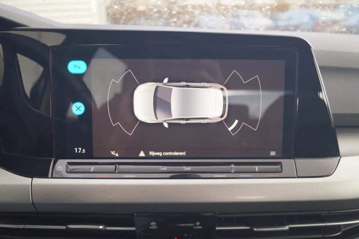 1.0 TSI 110pk Life -ECC-PDC-CARPLAY-ACC-