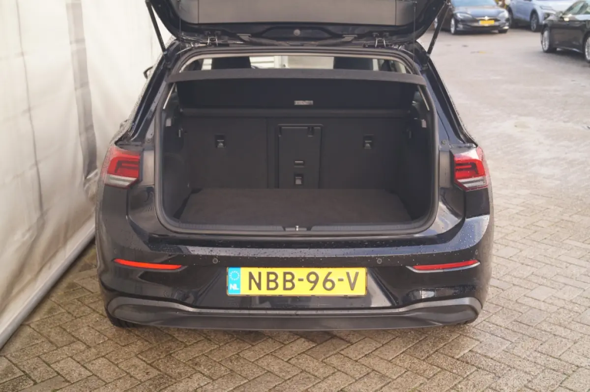 1.0 TSI 110pk Life -ECC-PDC-CARPLAY-ACC-