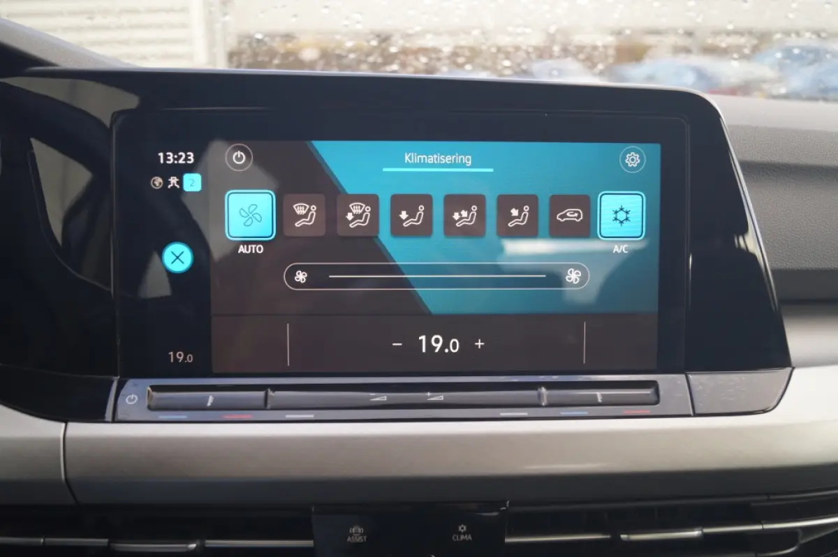 1.0 TSI 110pk Life -ECC-PDC-CARPLAY-ACC-