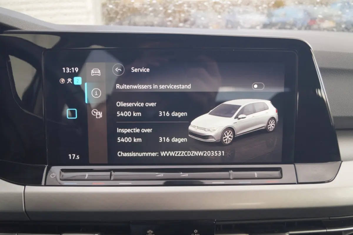 1.0 TSI 110pk Life -ECC-PDC-CARPLAY-ACC-
