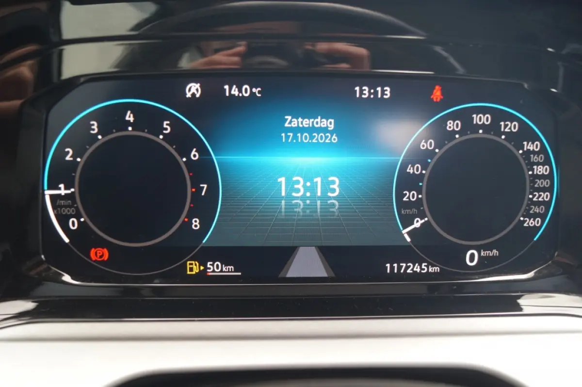 1.0 TSI 110pk Life -ECC-PDC-CARPLAY-ACC-