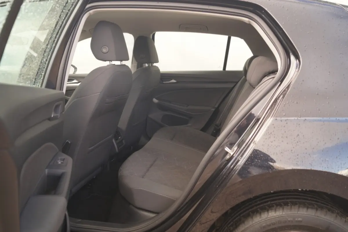 1.0 TSI 110pk Life -ECC-PDC-CARPLAY-ACC-