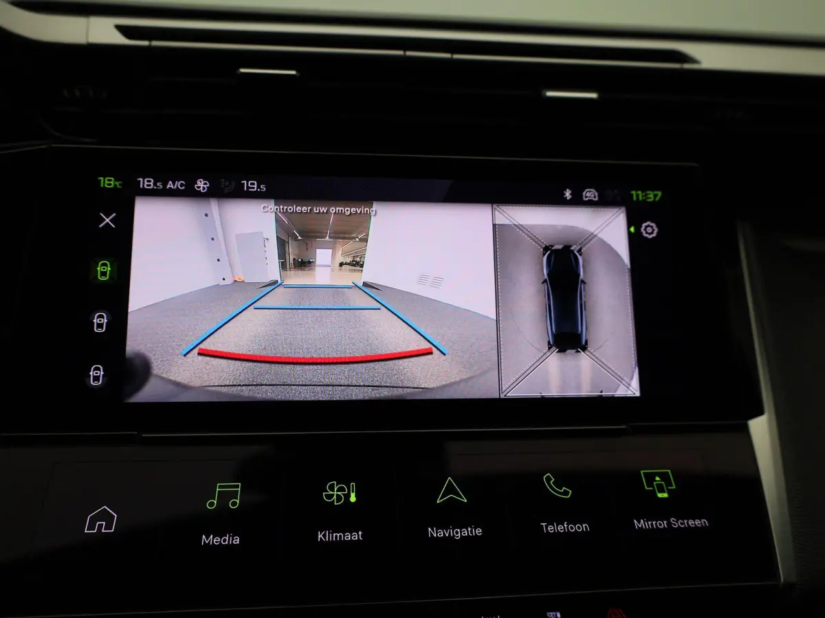 1.2 PureTech GT 130 EAT8 | APPLE/ANDROID CARPLAY| LED VERLICHTING | LICHTMETALEN VELGEN 19 " | 12 MAANDEN BOVAG GARANTIE |