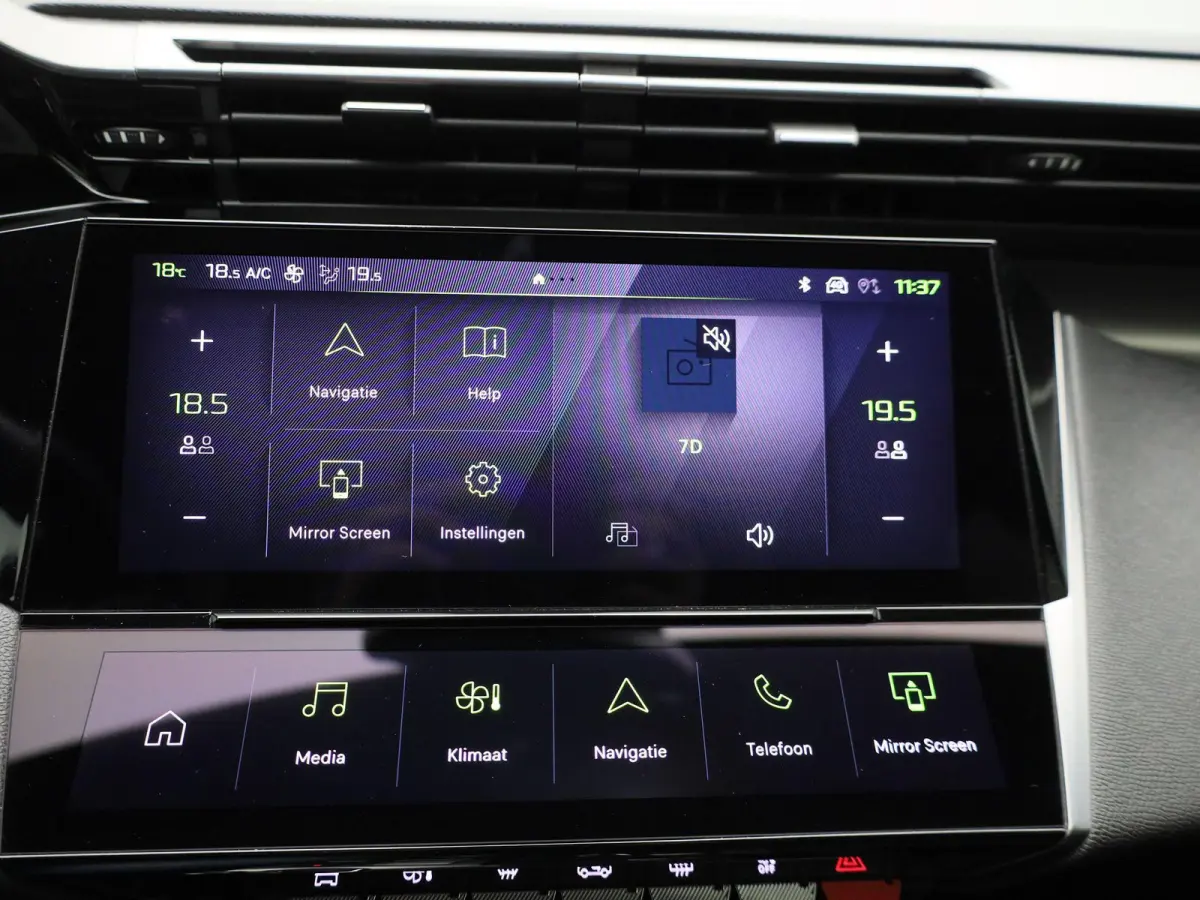 1.2 PureTech GT 130 EAT8 | APPLE/ANDROID CARPLAY| LED VERLICHTING | LICHTMETALEN VELGEN 19 " | 12 MAANDEN BOVAG GARANTIE |