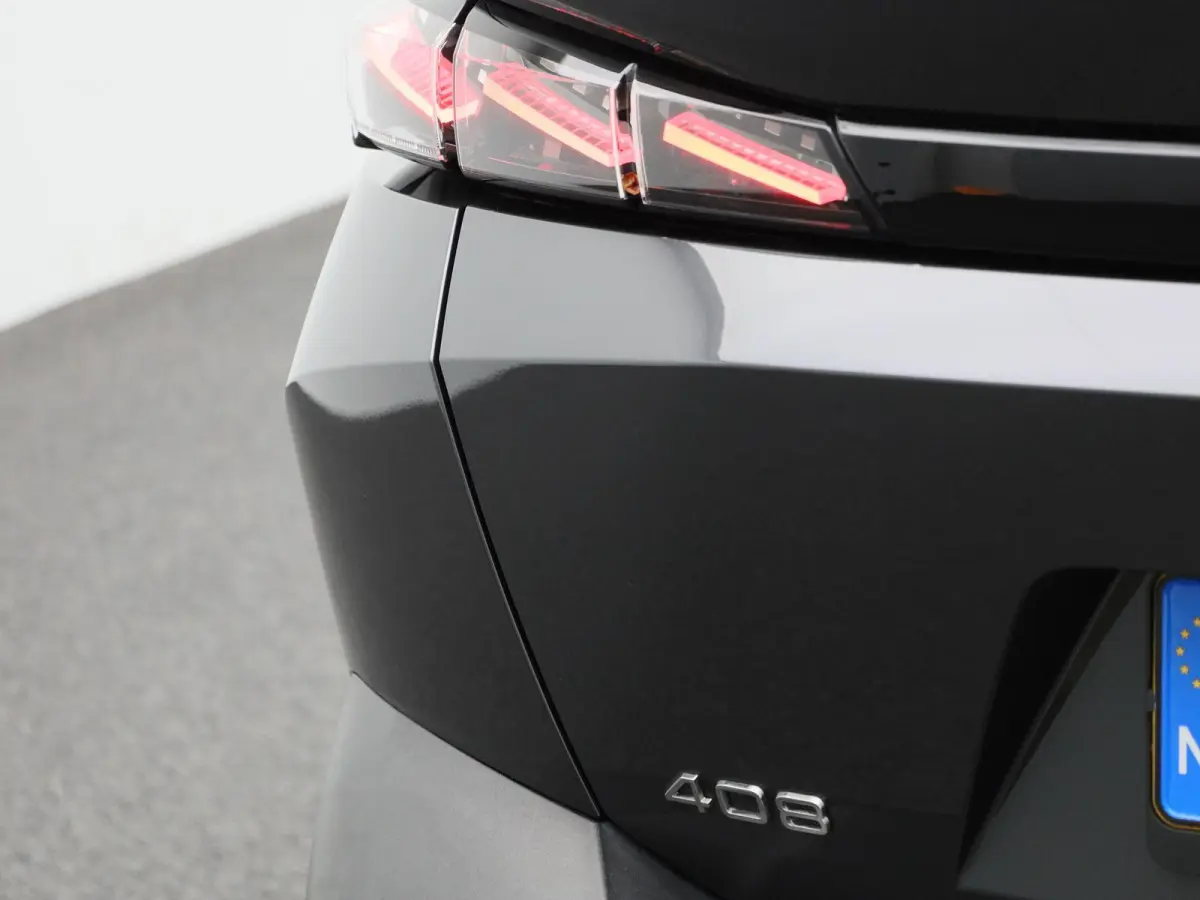 1.2 PureTech GT 130 EAT8 | APPLE/ANDROID CARPLAY| LED VERLICHTING | LICHTMETALEN VELGEN 19 " | 12 MAANDEN BOVAG GARANTIE |