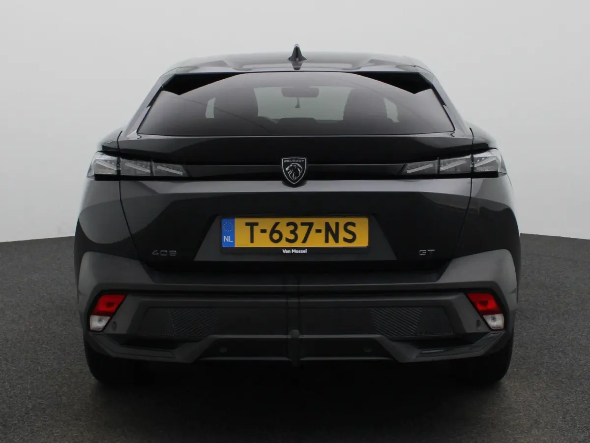 1.2 PureTech GT 130 EAT8 | APPLE/ANDROID CARPLAY| LED VERLICHTING | LICHTMETALEN VELGEN 19 " | 12 MAANDEN BOVAG GARANTIE |
