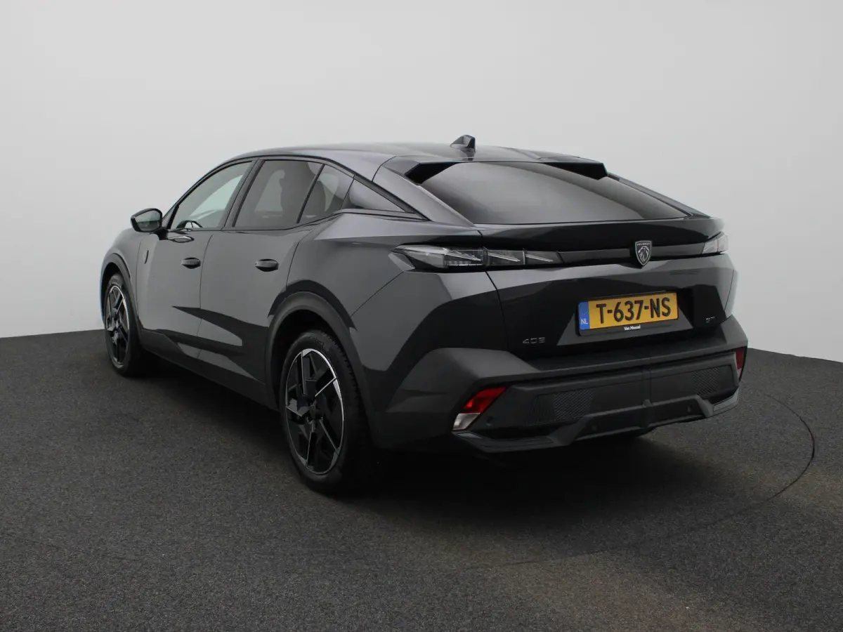 1.2 PureTech GT 130 EAT8 | APPLE/ANDROID CARPLAY| LED VERLICHTING | LICHTMETALEN VELGEN 19 " | 12 MAANDEN BOVAG GARANTIE |