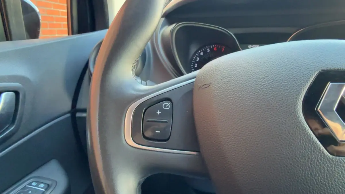 0.9 TCe Limited | Stoelverwarming | Cruise Control | Navigatie | Airco | 12 Maanden Bovag Garantie