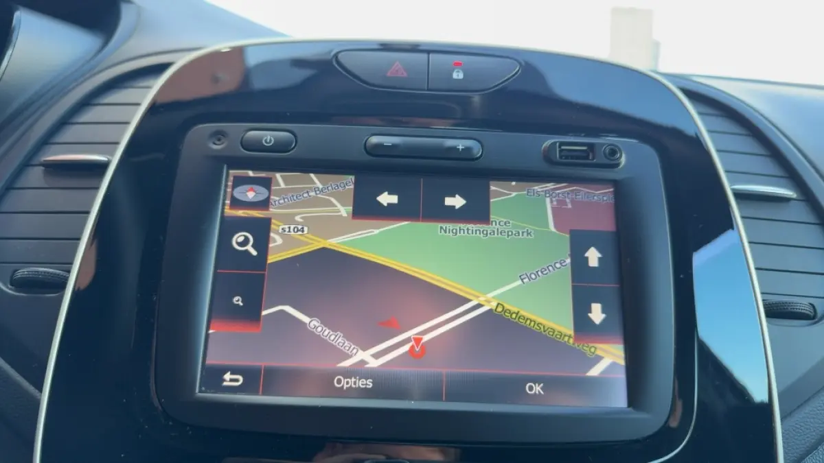 0.9 TCe Limited | Stoelverwarming | Cruise Control | Navigatie | Airco | 12 Maanden Bovag Garantie