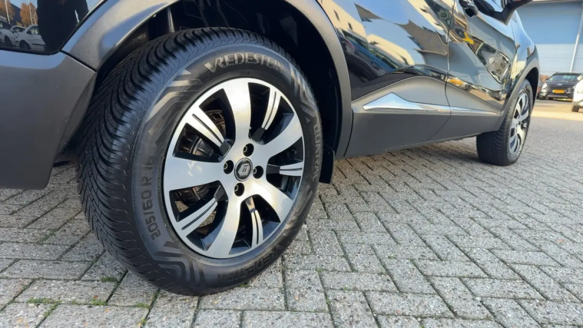0.9 TCe Limited | Stoelverwarming | Cruise Control | Navigatie | Airco | 12 Maanden Bovag Garantie