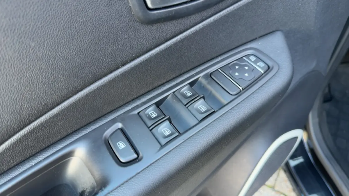 0.9 TCe Limited | Stoelverwarming | Cruise Control | Navigatie | Airco | 12 Maanden Bovag Garantie