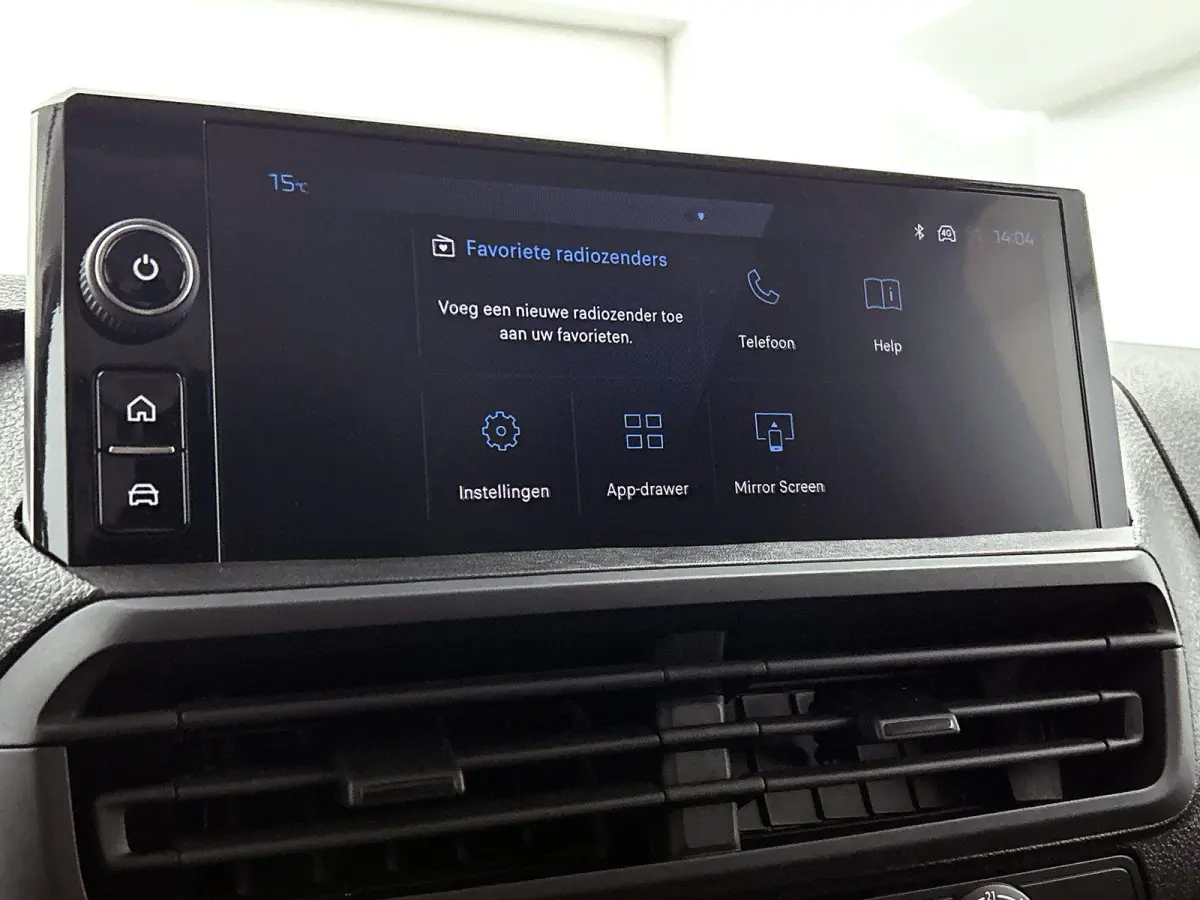 136pk EV L3 75 kWh Automaat | Tot 8 Jaar Garantie | 3 Fase | Apple Carplay/Android Auto | Houten Afwerking | Camera | Cruise Control | Parkeersensoren | Dodehoekdetectie |