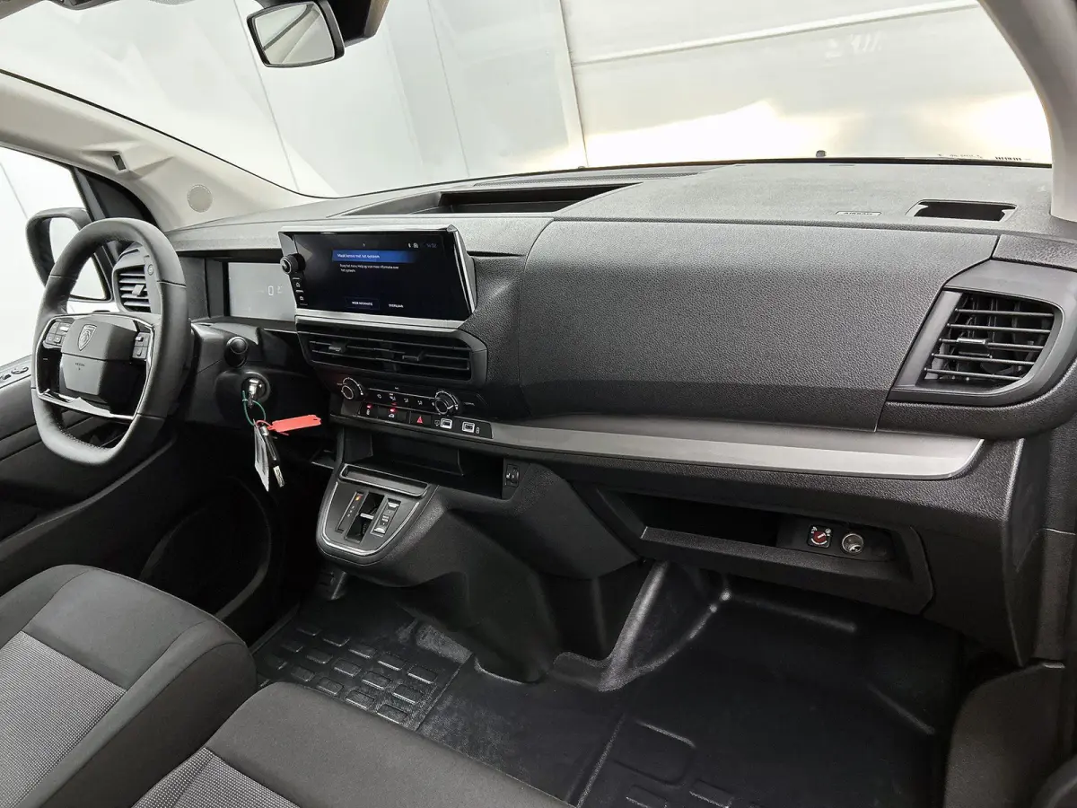 136pk EV L3 75 kWh Automaat | Tot 8 Jaar Garantie | 3 Fase | Apple Carplay/Android Auto | Houten Afwerking | Camera | Cruise Control | Parkeersensoren | Dodehoekdetectie |