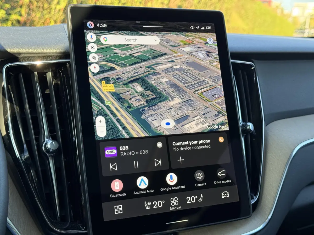 T6 Plug-in hybrid AWD Plus Dark | Trekhaak |
