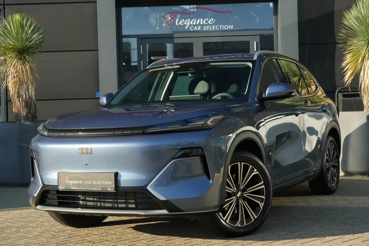 1.5 Max+ | PHEV | 262 PK | Panoramadak | 360° camera | Stoelverwarming & -ventilatie | Massage | GEELY Starray EM-i 1.5 Max+ 262 PK met 1.5 liter 4-cilinder hybride benzinemotor, panoramada