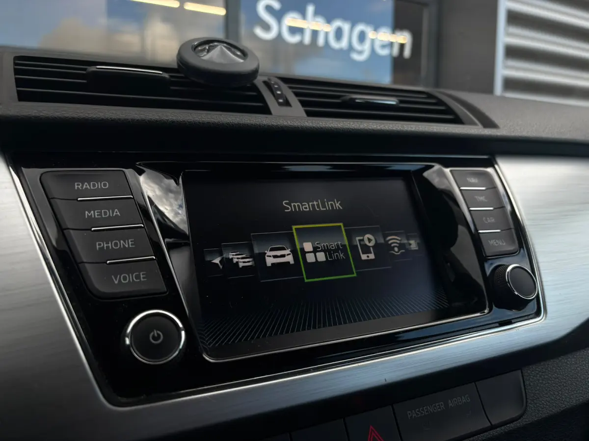 1.0 TSI 95 pk Drive | Trekhaak | Airco | Navigatie |