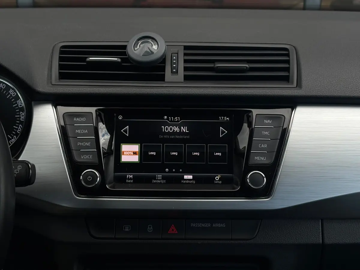 1.0 TSI 95 pk Drive | Trekhaak | Airco | Navigatie |