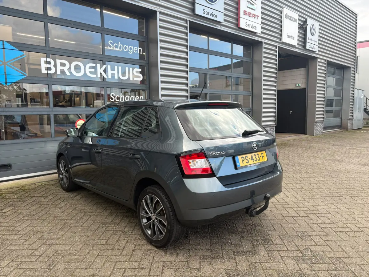 1.0 TSI 95 pk Drive | Trekhaak | Airco | Navigatie |