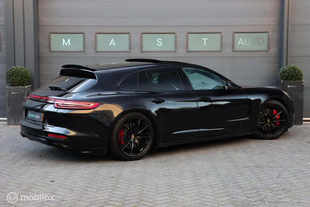 2.9 4 E-Hybrid|SportDesign|Chrono|pano|Bose|