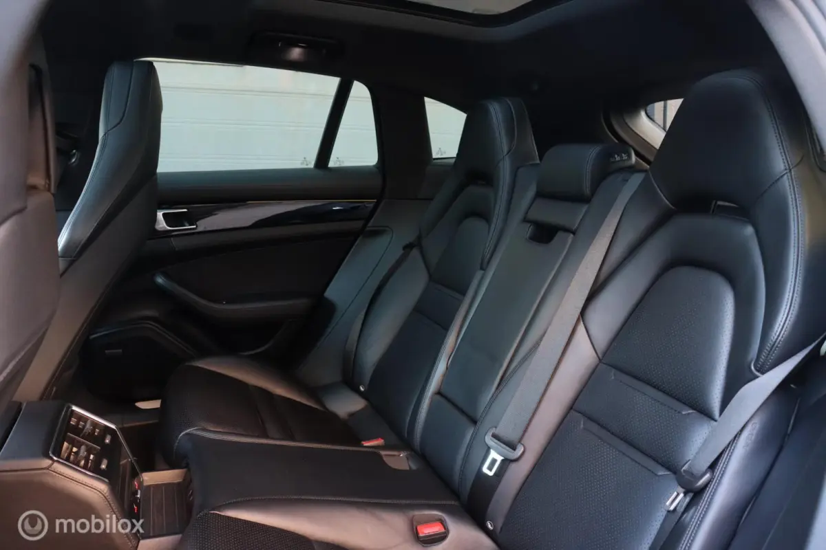 2.9 4 E-Hybrid|SportDesign|Chrono|pano|Bose|