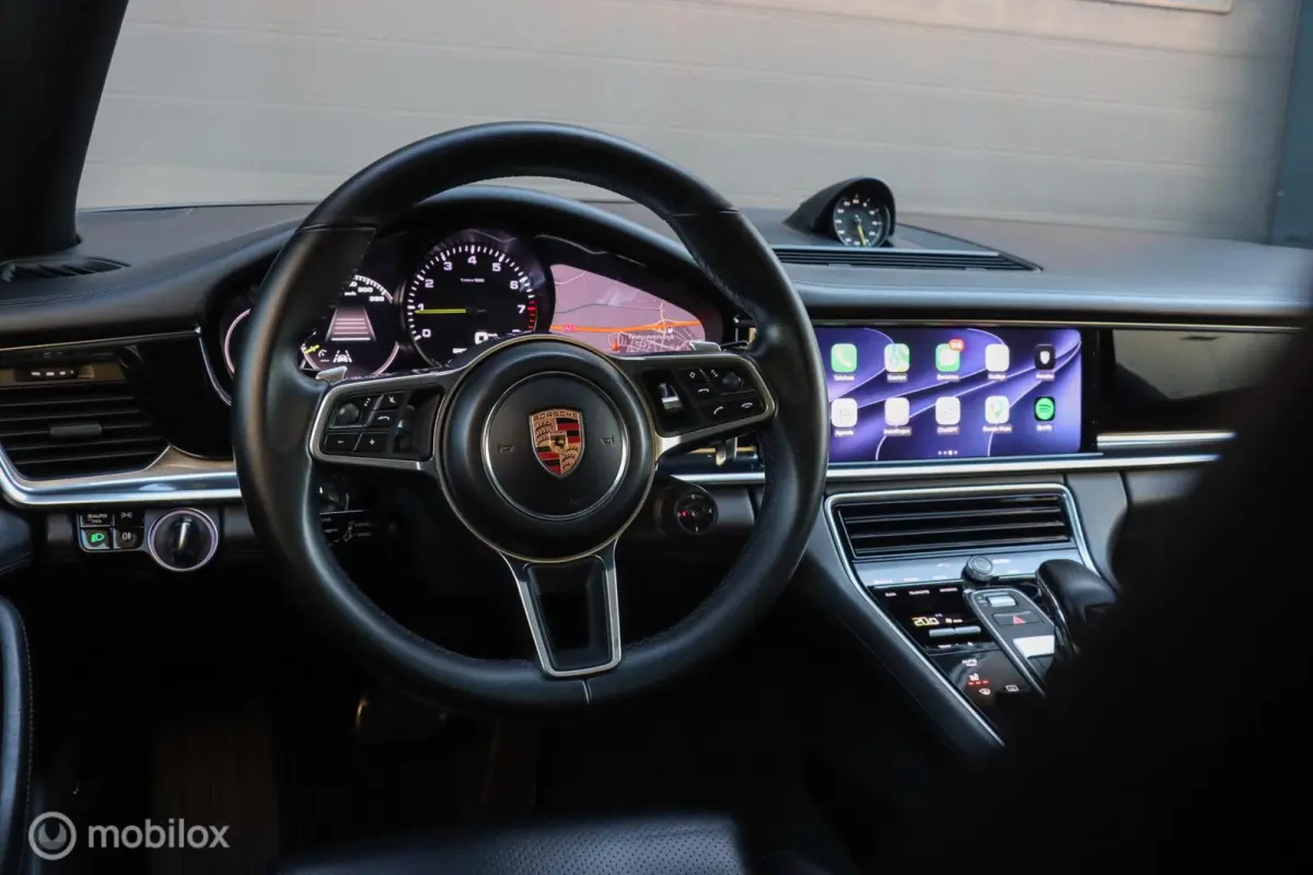 2.9 4 E-Hybrid|SportDesign|Chrono|pano|Bose|