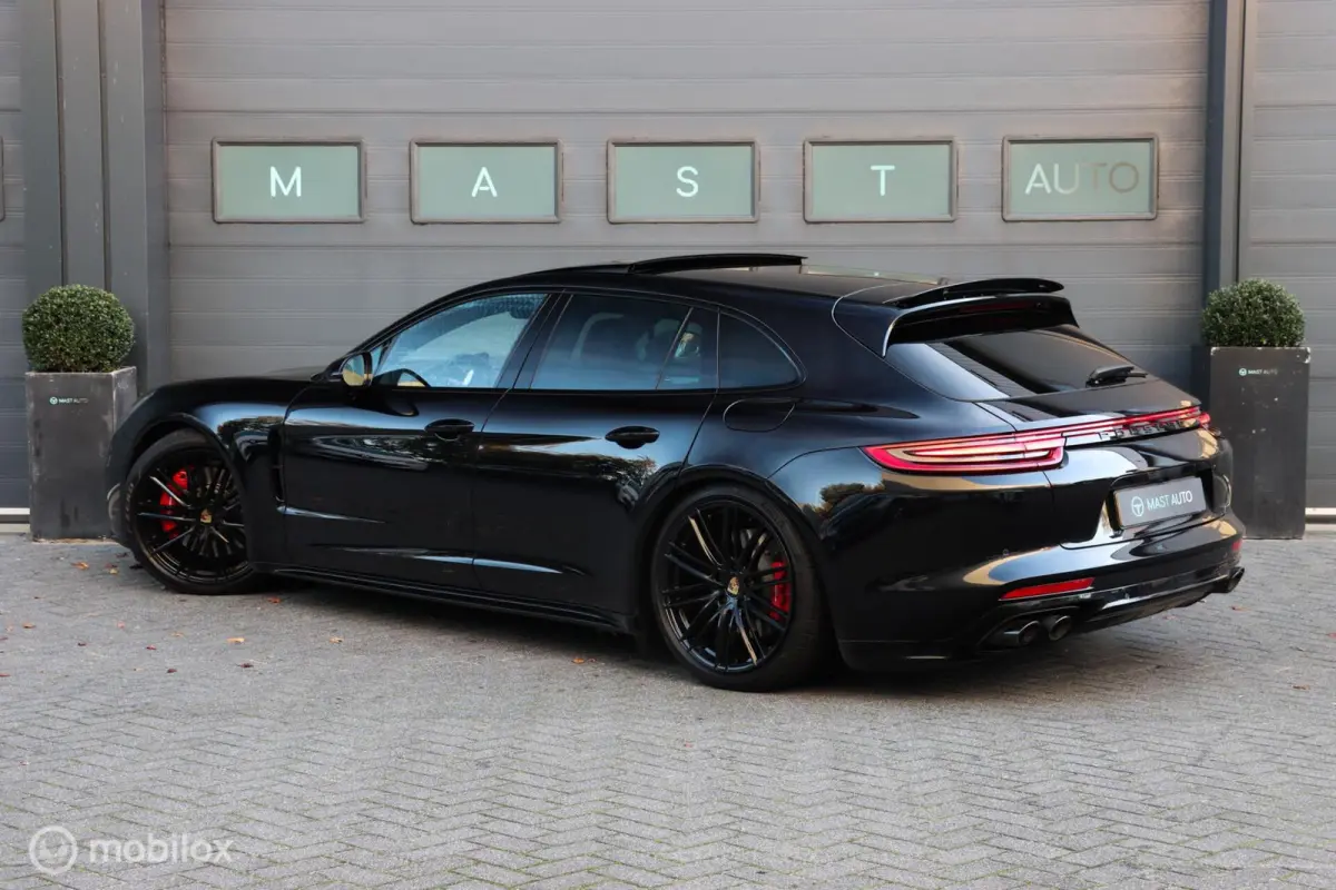 2.9 4 E-Hybrid|SportDesign|Chrono|pano|Bose|