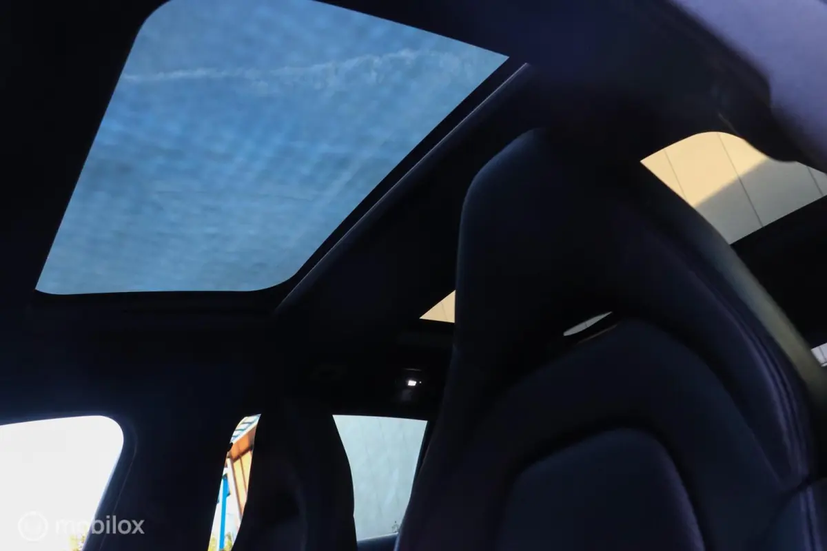 2.9 4 E-Hybrid|SportDesign|Chrono|pano|Bose|