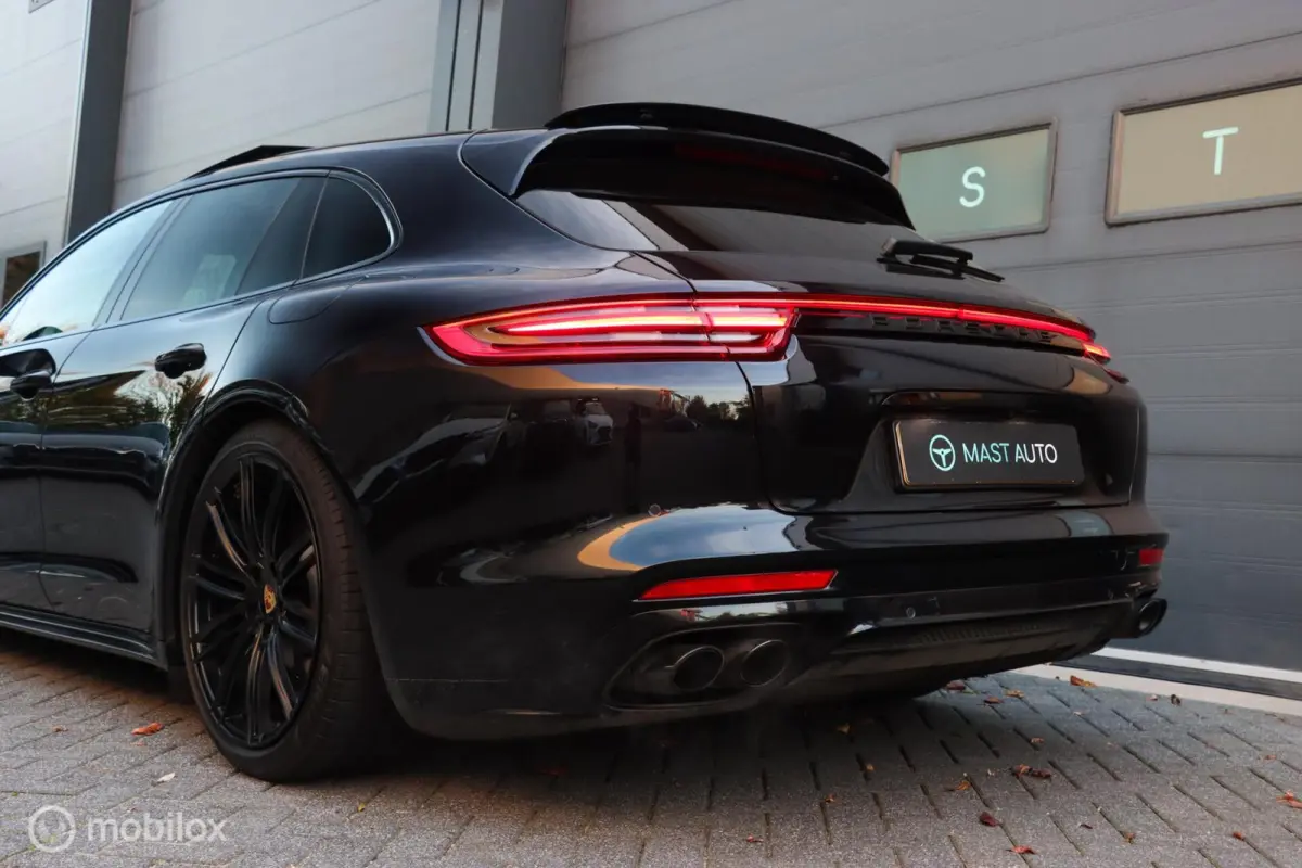 2.9 4 E-Hybrid|SportDesign|Chrono|pano|Bose|