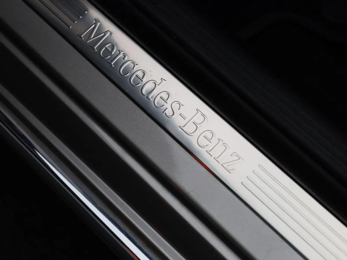 180 Advantage Pack | 360 Camera | Cruise Control | Parkeersensoren | Lederen bekleding |